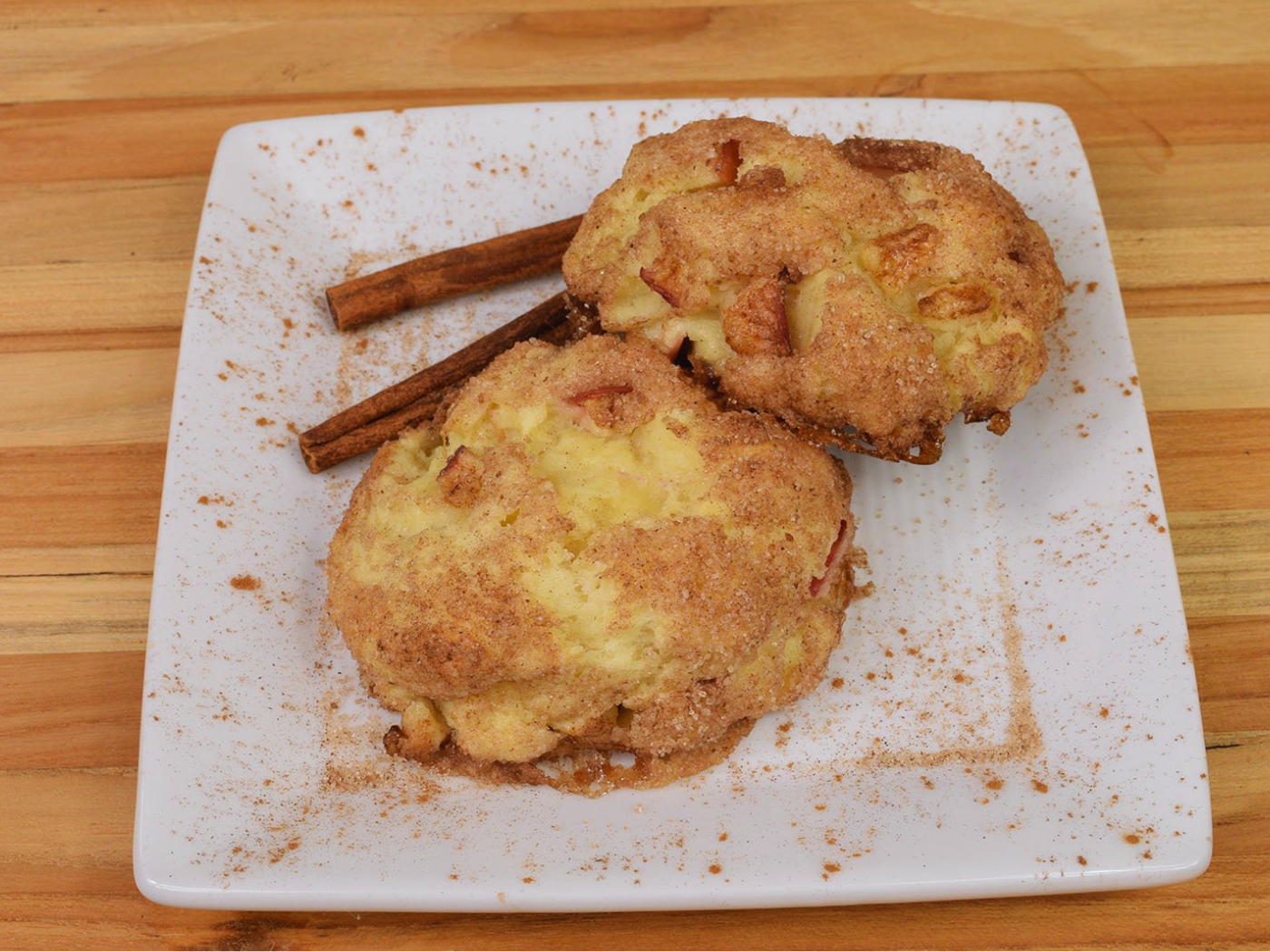 Apple-Cottage Cheese Pastries